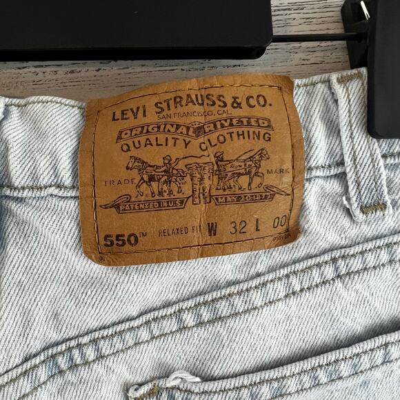 Levi’s Light Wash 550 Orange Tab Bermuda Denim Shorts Size 32 - Picture 8 of 9